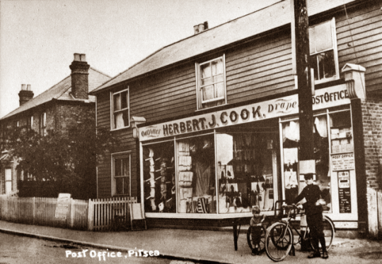 Pitsea Post Office c.1920. Demolished, now a vacant lot next to Lidl superparket.